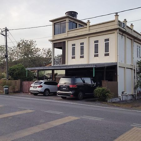 Topville Homestay Kangar Exterior photo